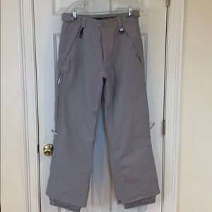 686 Women’s size Large Grey snowboard/ski pants